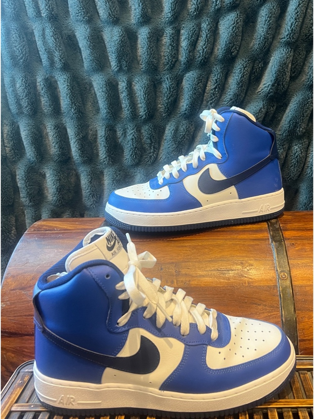 Nike Air Force 1 Mid White and Blue High-Top Sneakers 7.5 men/ 9 women - Picture 2 of 12